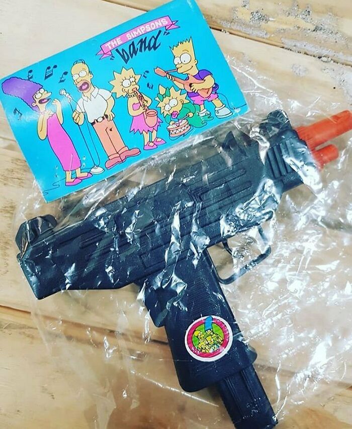 The Simpsons Band™
📷: @kalaka_toys
so Many Questions!!!!