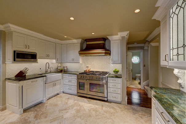 Formal-and-Fancy-Kitchen-1-5fa7e8f554635.jpg