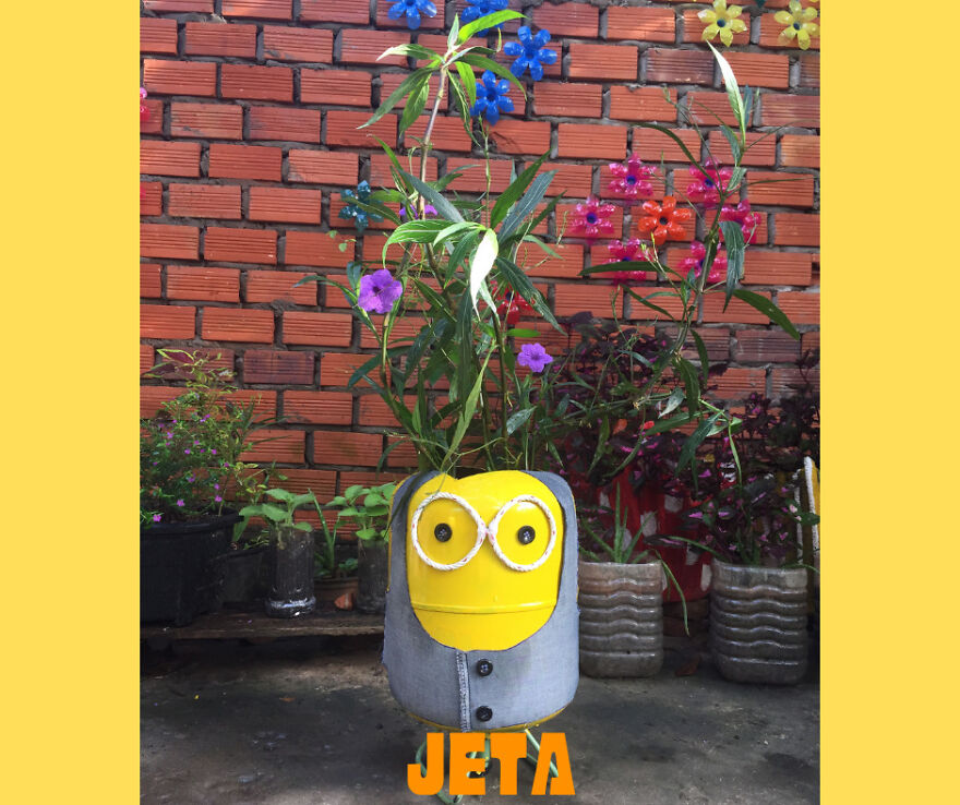 Making Minions - Refrigerant Gas Tanks