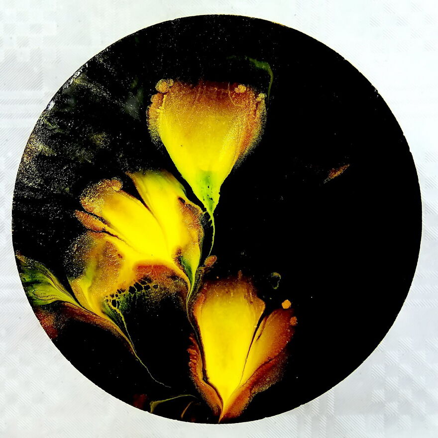 Flower Dip ~ Easy Acrylic Pour For Beginners ~ Only 3 Colours ~ Step By Step Tutorial Flower Dip ~ Easy Acrylic Pour For Beginners ~ Only 3 Colours ~ Step By Step Tutorial