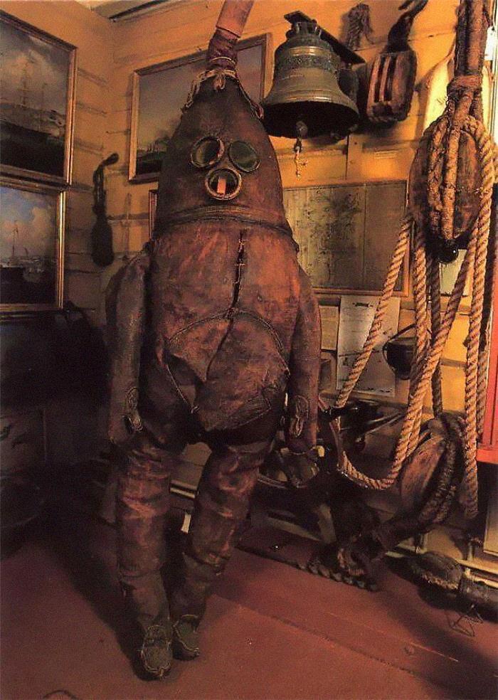The World's Oldest Surviving Diving Suit: The Old Gentleman, From 1860