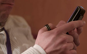 Daughter Comes Out To Dad While Chatting With Him And People Love His Reaction