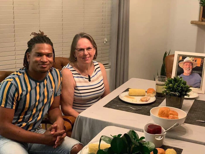 Remember The Grandma Who Accidentally Texted A Teen Inviting Him To Thanksgiving? They Reunite For The 5th Time, This Year Honoring Her Late Husband