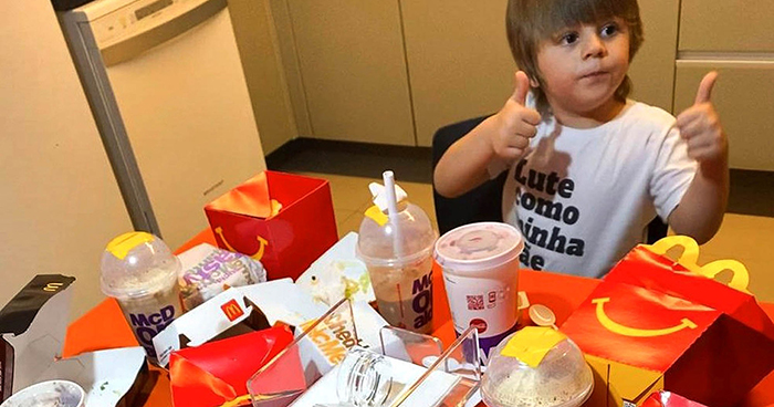 Toddler Borrows His Mom’s Phone And Treats Himself To $100 Worth Of McDonald’s