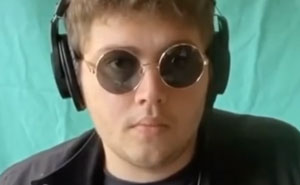 52 Movie Sound Effects Recreated Using Simple Household Objects By A Guy On TikTok