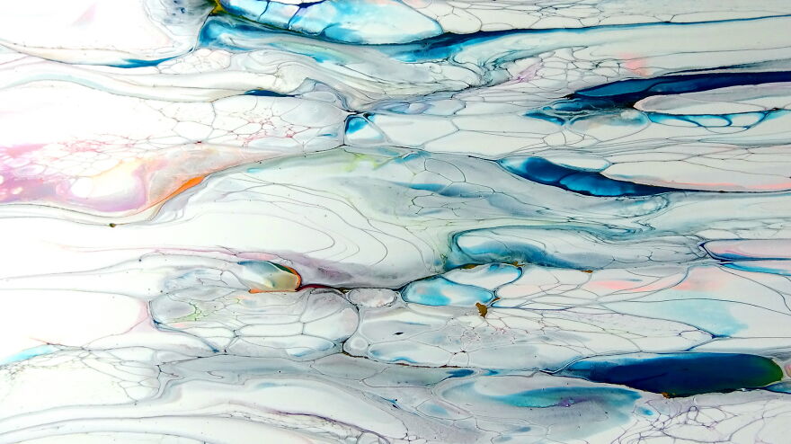 Delicate ~ Webbing Effect ~ Acrylic Pour Painting ~ Fluid Art ~ #staycreative