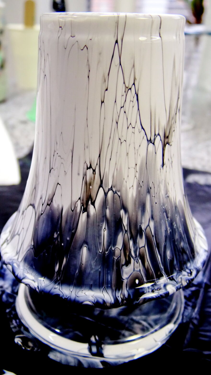 Marbling With Acrylic Paints ~ Decoration Ideas ~ Black And White ~ Pouring On Plastic Cups Marbling With Acrylic Paints ~ Decoration Ideas ~ Black And White ~ Pouring On Plastic Cups