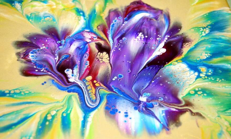 Metallic Background Flower Dip ⭐🌹⭐ ~ Choose A Colour ~ Live Acrylic Pouring Metallic Background Flower Dip ⭐🌹⭐ ~ Choose A Colour ~ Live Acrylic Pouring