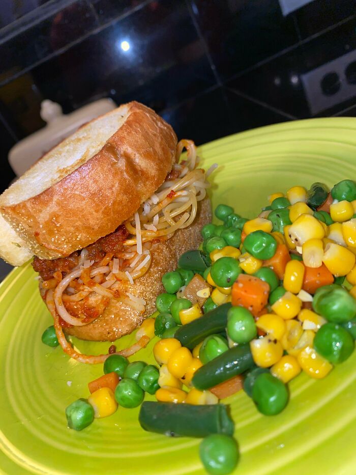 Tonight’s Special Is A Plate Of Spaghetti Betwixt Two Slices Of Garlic Bread With A Side Of A Vegetable Medley. Apologies Sir, The Chef Is High Off His Ass