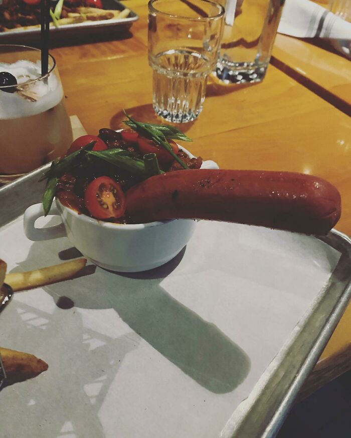 A Friend Ordered A Chili Dog Without The Bun, This Is How It Was Served