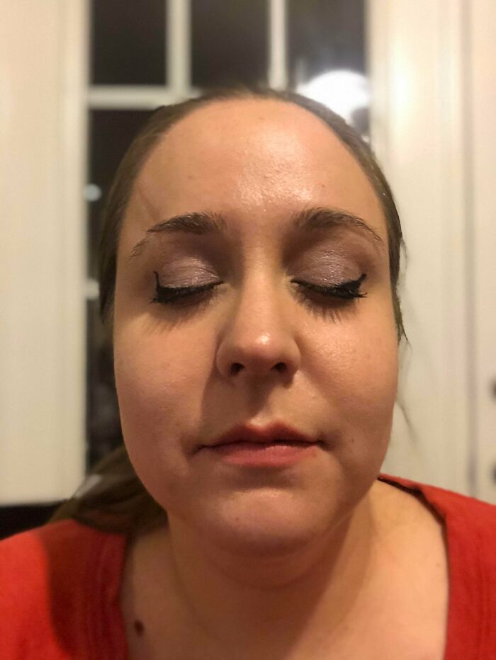 We To A Mary Kay Party Last Weekend. Our Salesperson/Mua Said She Could Teach Me How To Do A Cat Eye...one’s Pointing To The Side, The Other End It Pointing Directly Upward