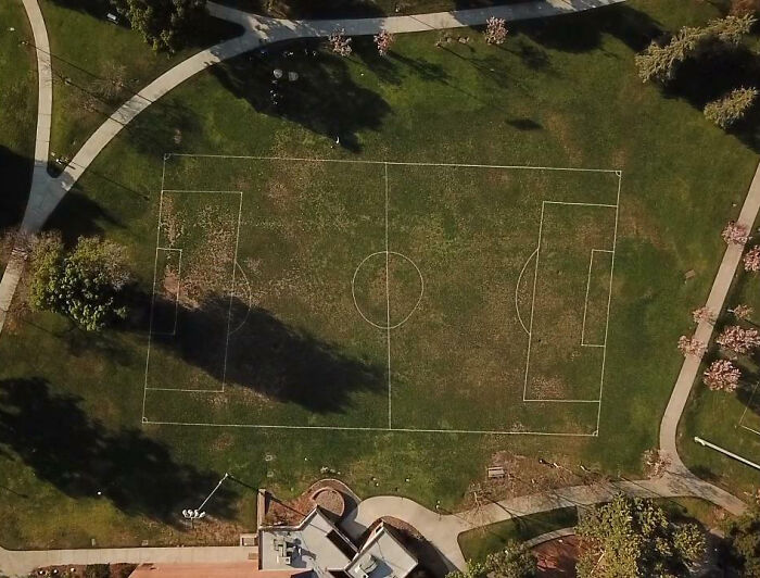 He visto este campo de fútbol con mi dron