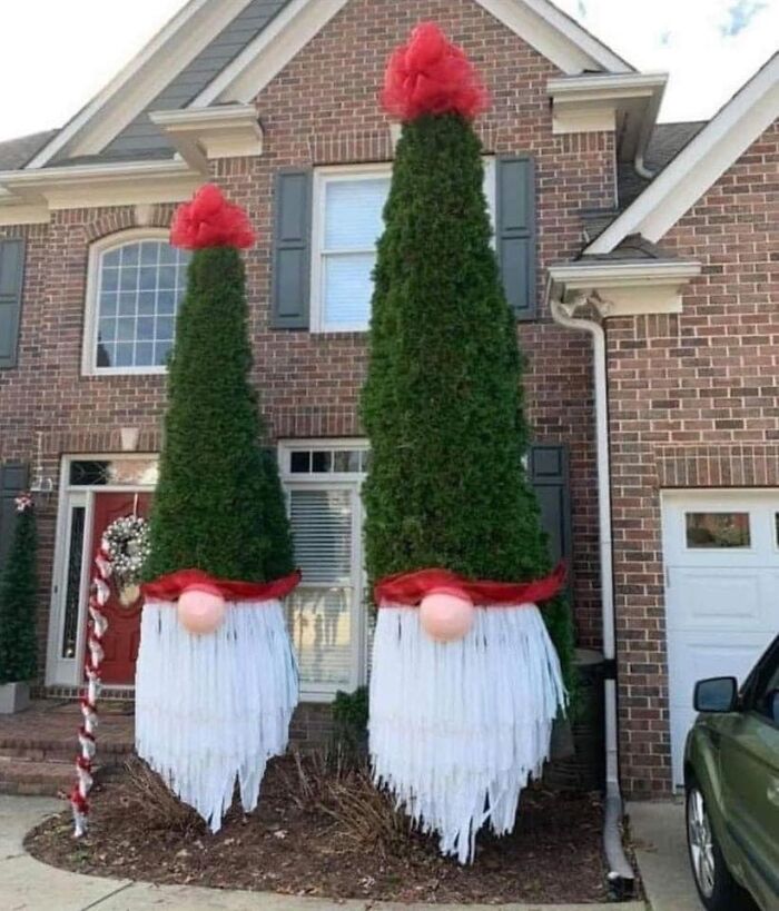 Neighbors Taking This Whole Christmas Gnome Trend Overboard