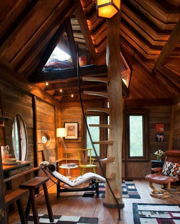 Tree House Living Area With A Sleeping Loft At The Top Of The Stairs - Located Near The Crystal River In Colorado