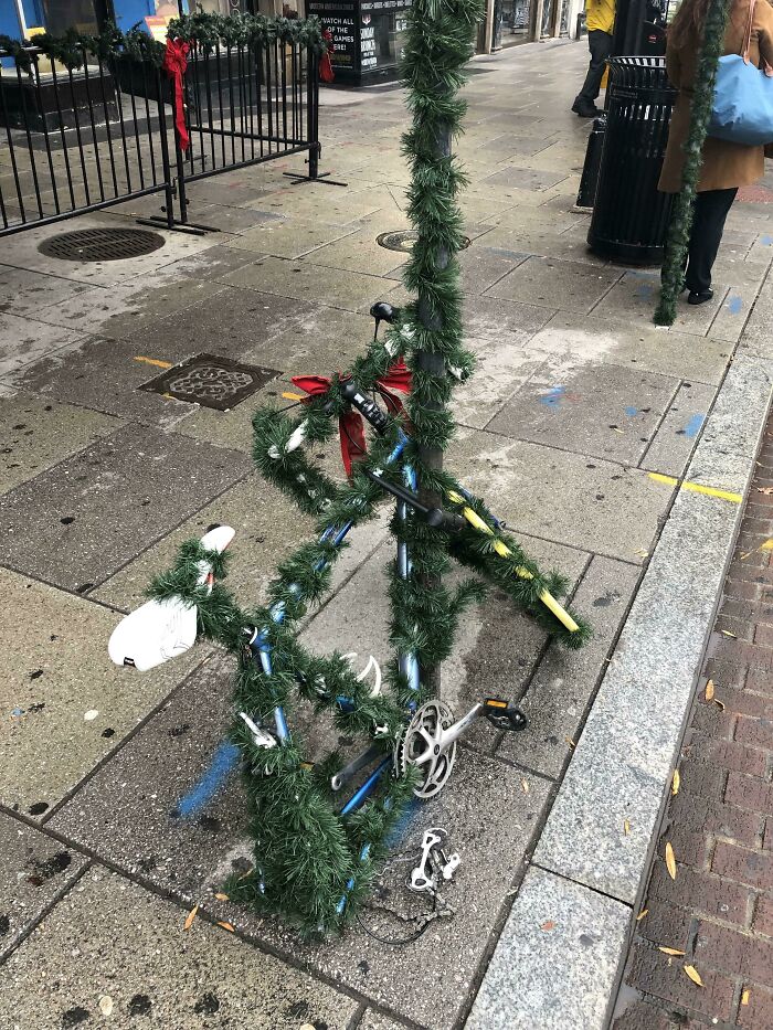 Someone Decorated This Abandoned Bike For Christmas
