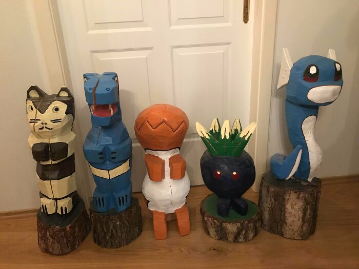 Carved Pokemon statues from wood 