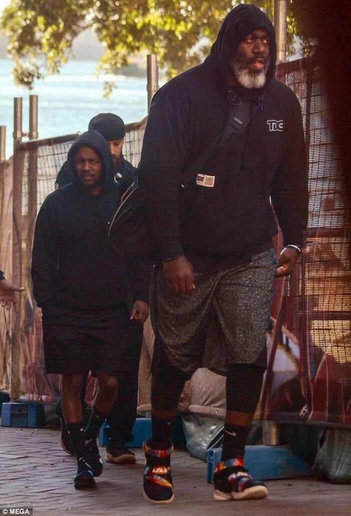 Kendrick Lamar’s Bodyguard Is An Absolute Unit