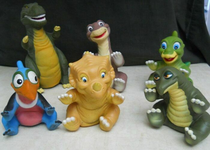 Land Before Time! Pizza Hut Toys! In The 80s And Early 90s..pizza Hut Did Cool Stuff