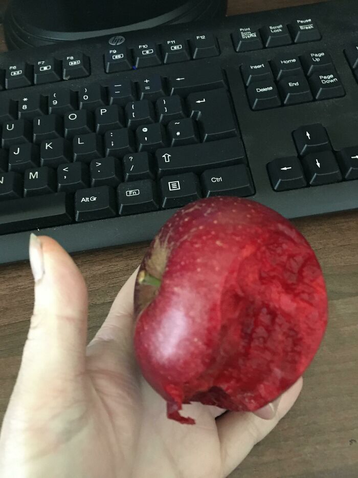 La carne de esta manzana es del mismo color que su piel