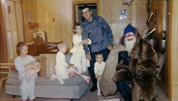 This Is My Ex-Boyfriend’s Family. C.1964. He And His Twin Brother And Sisters And Dad Are “Enjoying” Santa’s Visit. They Lived In Red Lodge, Montana In The Day, So Perhaps A More Realistic St. Nick Was Hard To Come By