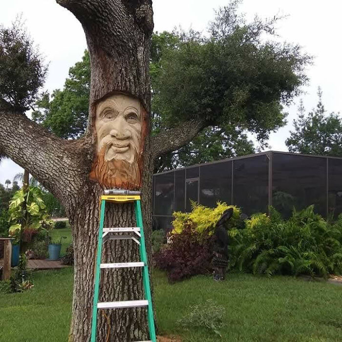 I Carved A Wooden "Captain Morgan" Sculpture From An Oak Tree