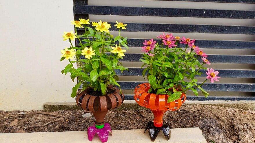 Recycling Old Plastic Bottles Into Beautiful Flowers Pots For Colorful Garden | Craft Yours