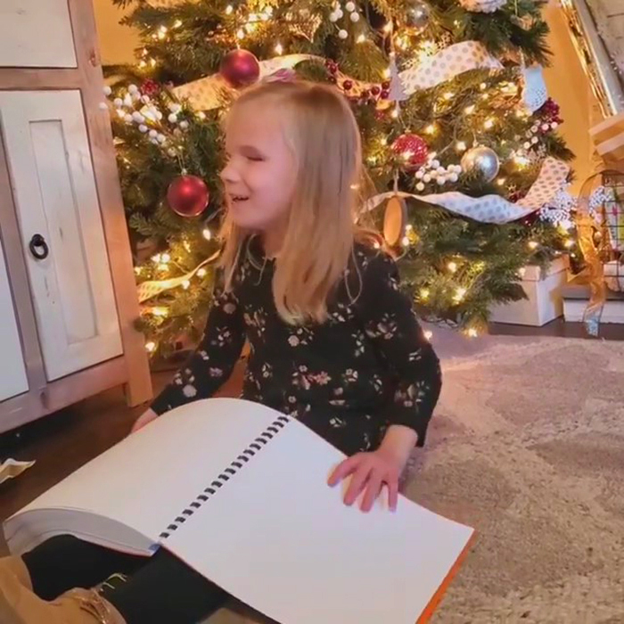 Aunt Organizes A Fundraiser To Raise Money For A Collection Of Braille Harry Potter Books For Her Blind Niece, And Her Reaction Is Priceless