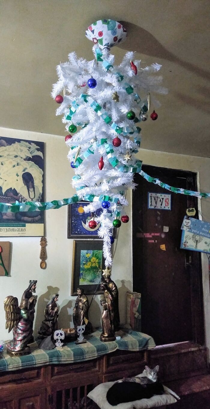 Anti-Cat Christmas Tree