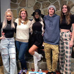 900000 Personas en Twitter se parten de risa con este padre que borró a su ex-mujer de una foto familiar antes de publicarla