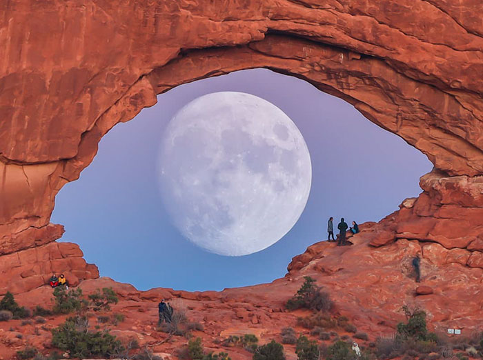 Not Photoshopped: Photographer Uses Only Lens To Make The Moon Look Supersized (26 Pics)