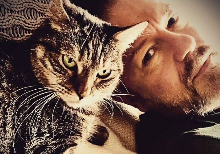 Ricky Gervais Attempts To Foster A Cat But Ends Up Adopting Her And She’s Taking Over His Feed