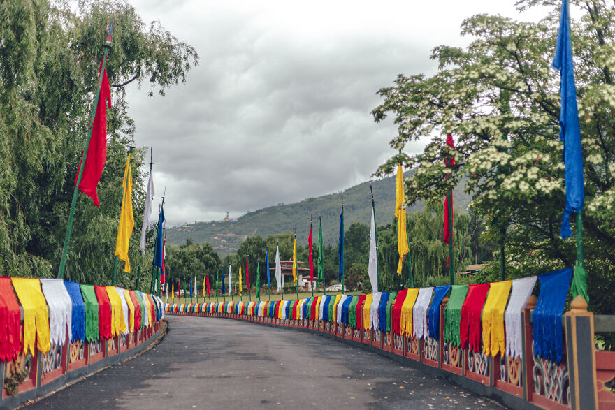 The Way To The Dzong