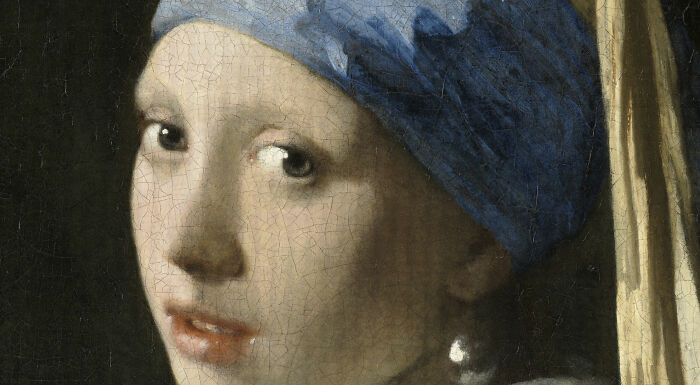 10-Billion-Pixel Panorama Reveals The Extremely Up-Close Details Of Vermeer’s ‘Girl With A Pearl Earring’