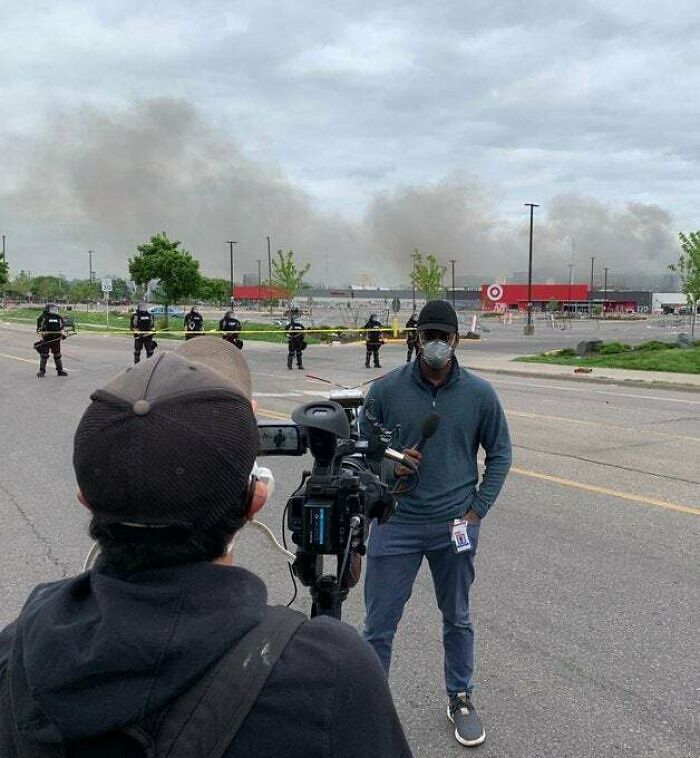 "And We're Back." Cnn Reporter Omar Jimenez Immediately Goes Back To Covering The Minneapolis Riots After Being Released From His Unlawful Arrest By The Mpd