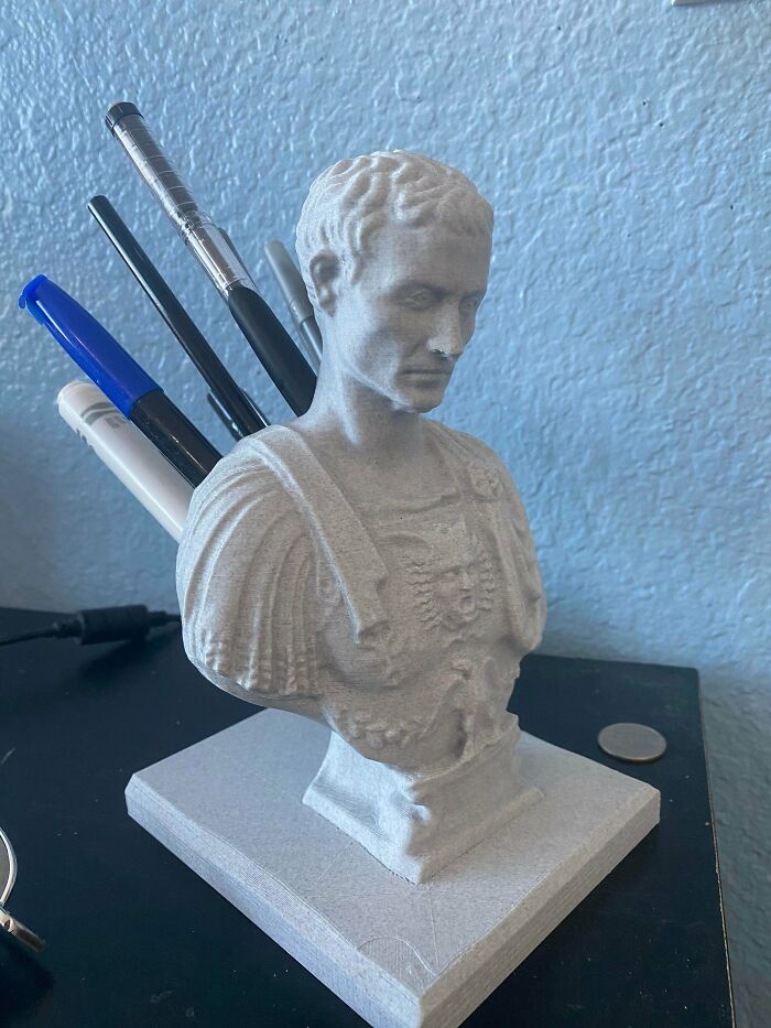 Mi portalápices de Julio César impreso en 3D