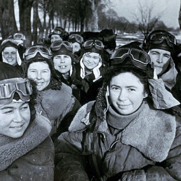 Meet The "Night Witches", Fearless Russian Female Pilots Who Bombed Nazis By Night, 1941