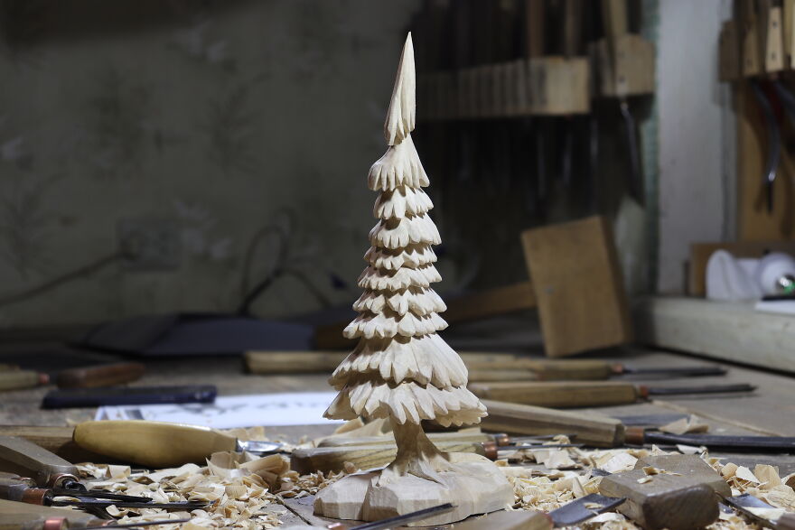 Christmas Tree Wood Carving