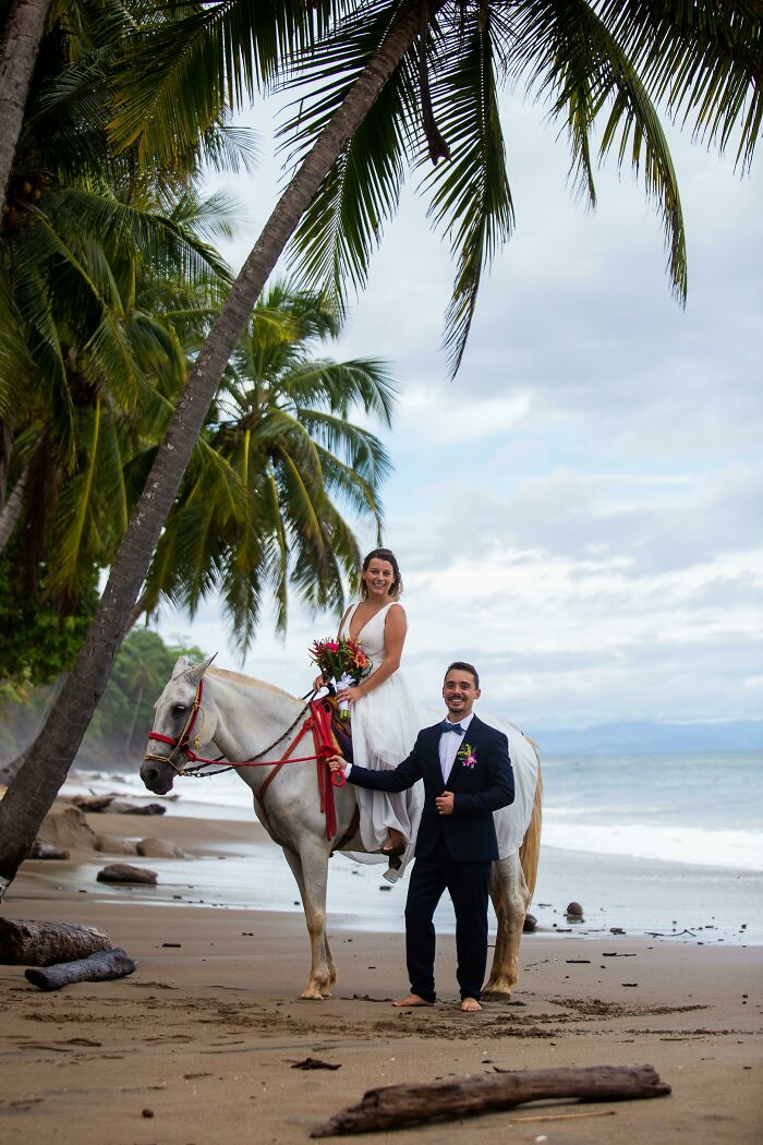We Were Stuck In Costa Rica For 3 Months So We Decided To Get Married. Take That Pandemic