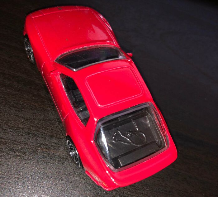 Hot Wheels Porsche 944 Turbo Features A Stethoscope In Honour Of The Designer’s Cancer Doctor, Who Owned The Real Car