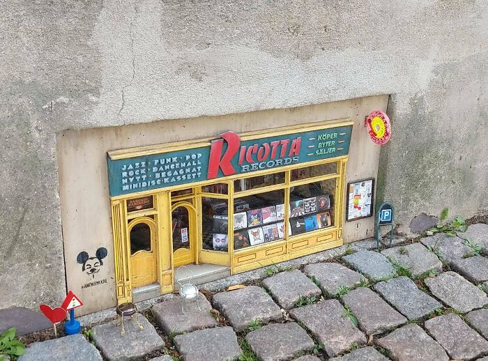 Record Shop For Mice
