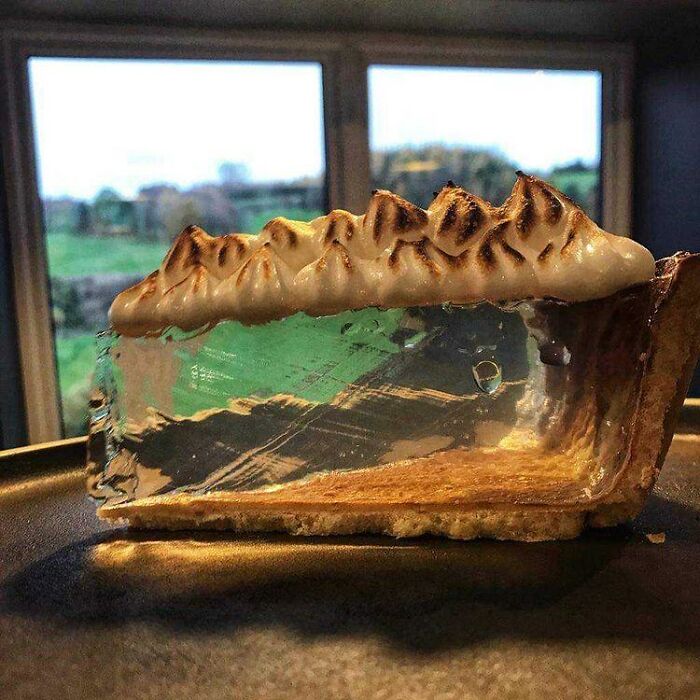 A Transparent Lemon Meringue Pie By A Leeds-Based Chef Amazed The Internet, And Now People Are Asking For A Recipe