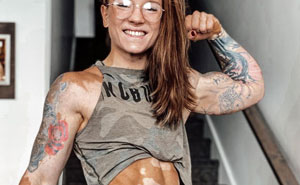 Antonia Liver, 27, Suffers From Vitiligo, But Overcomes Body Image Issues Through Hard Work In The Gym