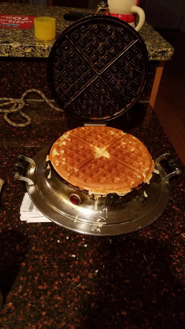 Waffle Iron From The 1920s Still Working Flawlessly