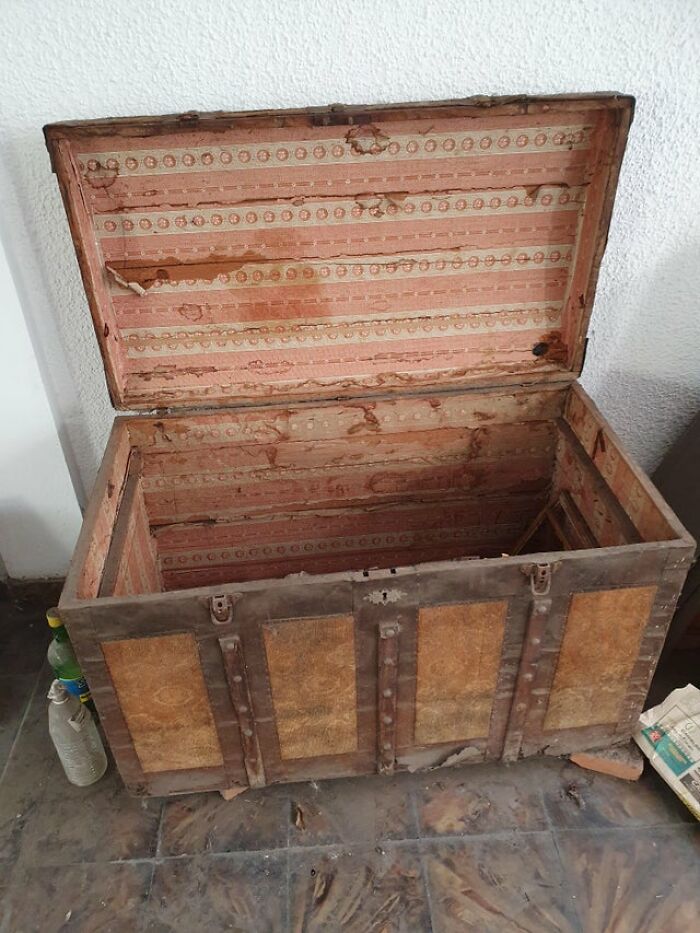 My Jewish Great-Grandparents Used This Travelling Case When They Moved From Izmir, Ottoman Empire To Argentina In 1910. Still Functional