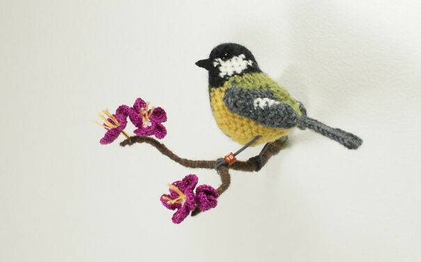 i-make-realistic-crocheted-birds-out-of-wool-3__880-6001a88ec0f4a.jpg
