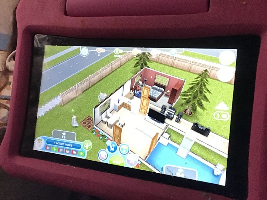 My Sims Free Play Experience