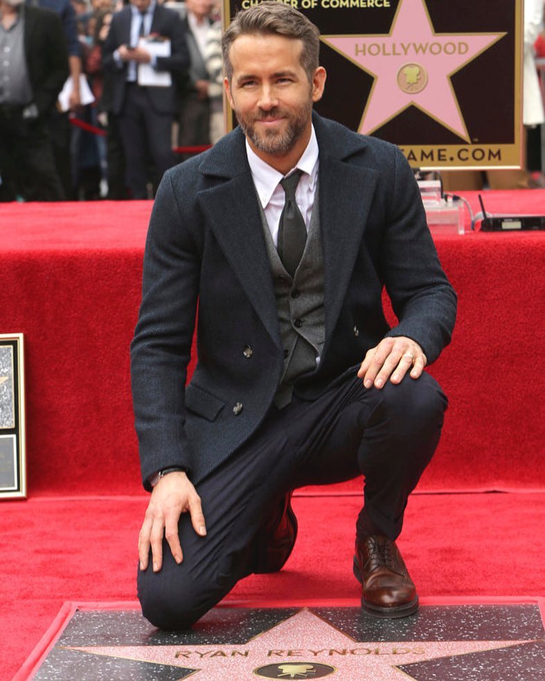 Ryan Reynolds gifts fans a well hung look at his latest project - Queerty