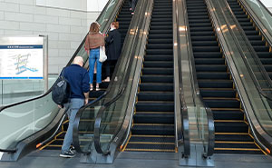 Woman Avoids A Potential Stalker By Following Safety Advice She Read Online