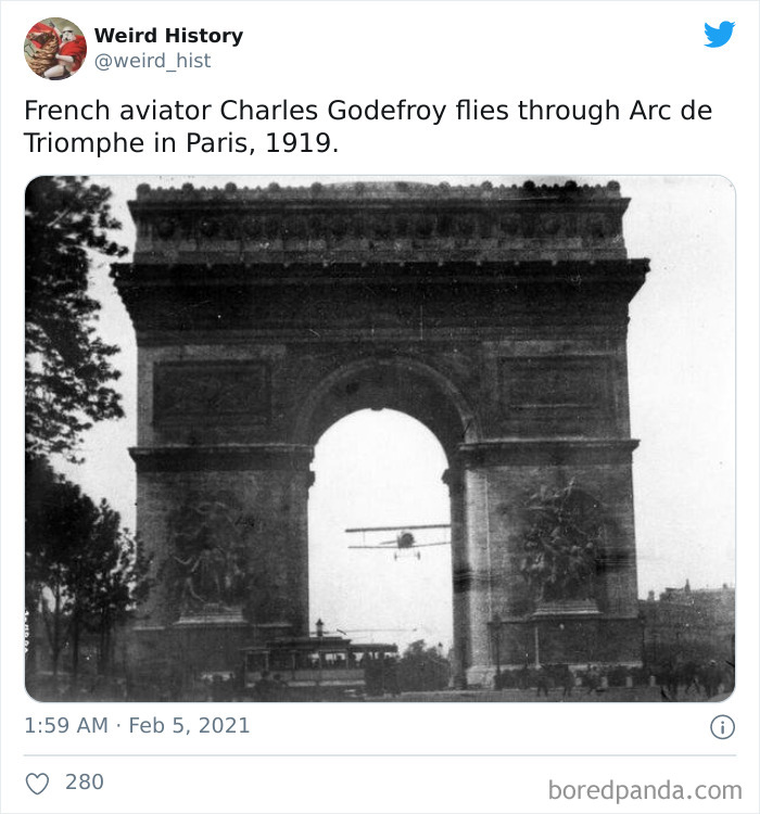 Weird-History-Twitter