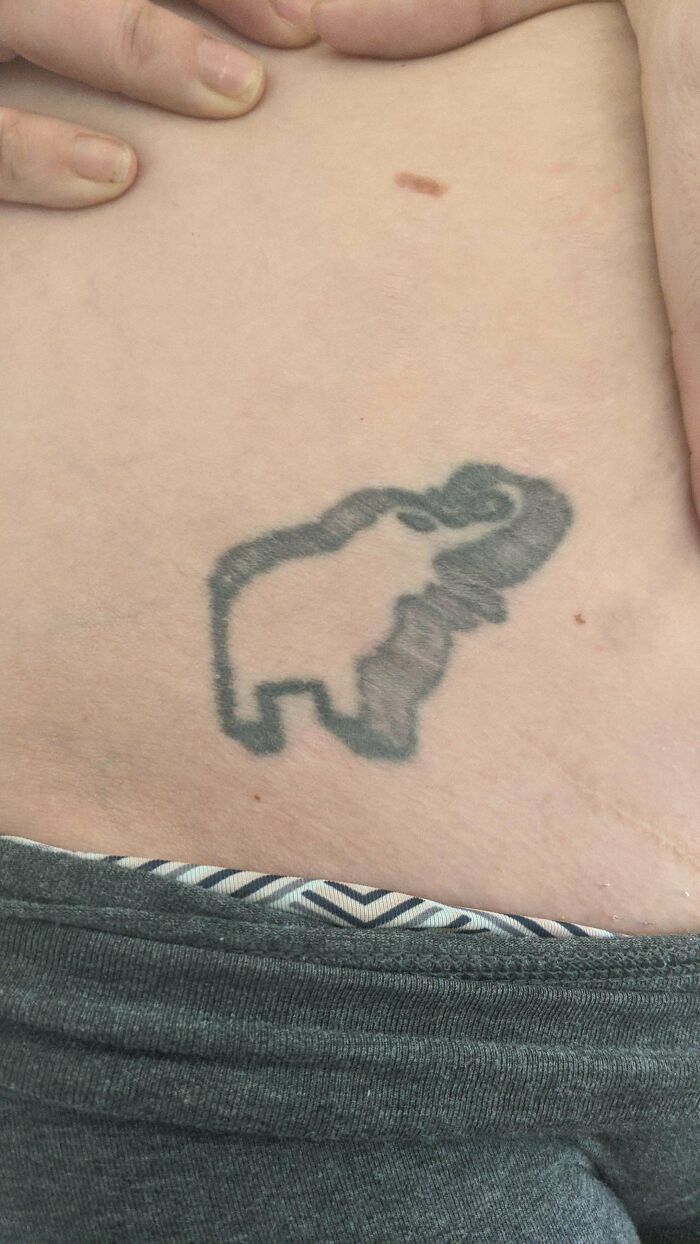 The Boarder Of My Tattoo Turned Into A Stretch Mark During My First Pregnancy, Now It Looks 3D
